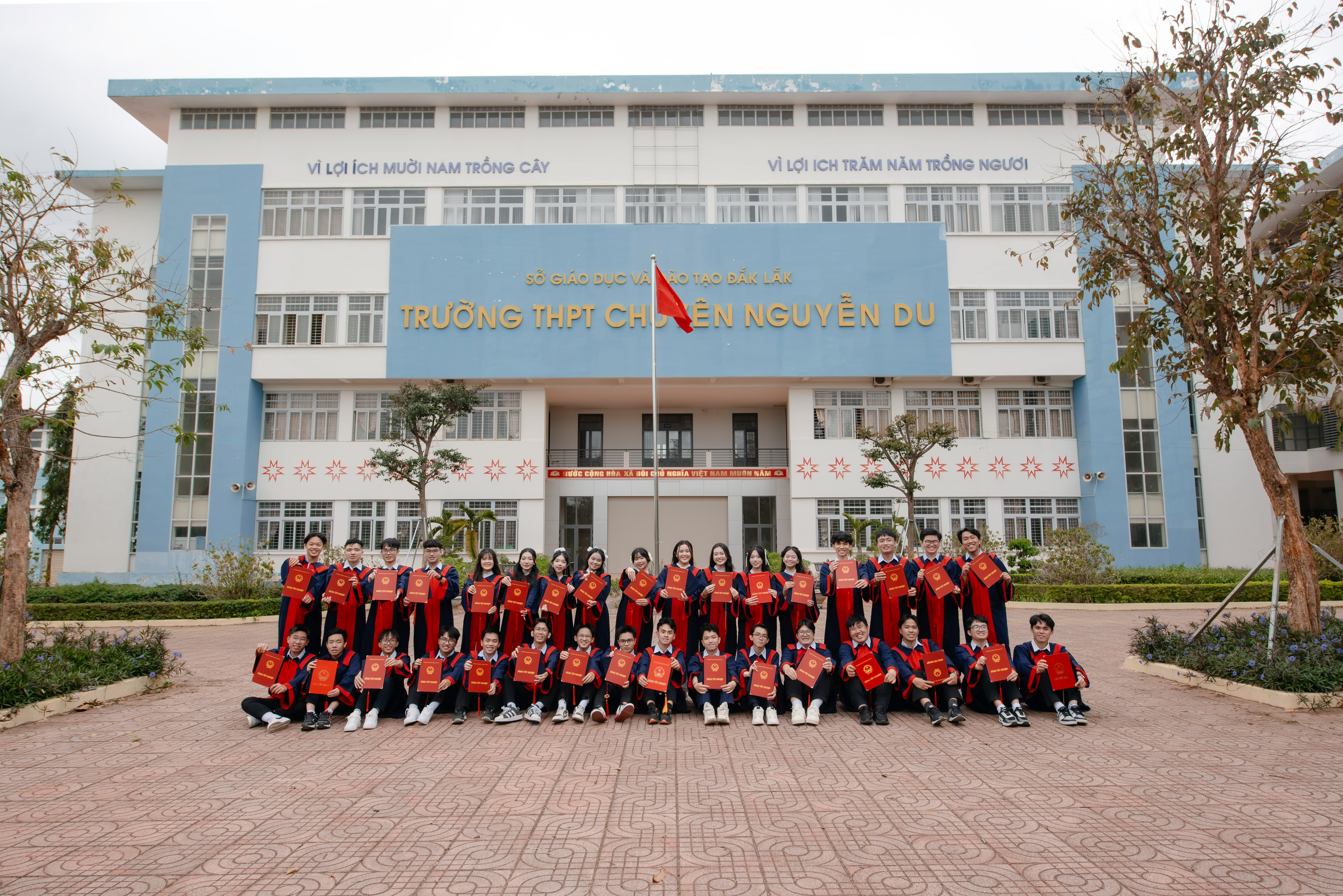 Chi phí chụp kỷ yếu sẽ bao gồm những gì? - BFFMEDIA