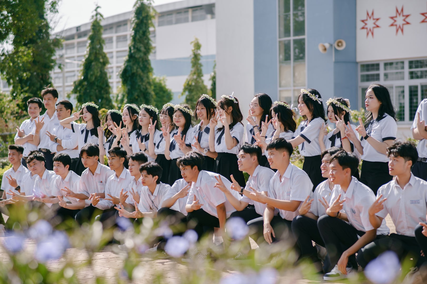 TẤT TẦN TẬT NHỮNG ĐIỀU CẦN BIẾT TRƯỚC KHI CHỤP ẢNH KỶ YẾU